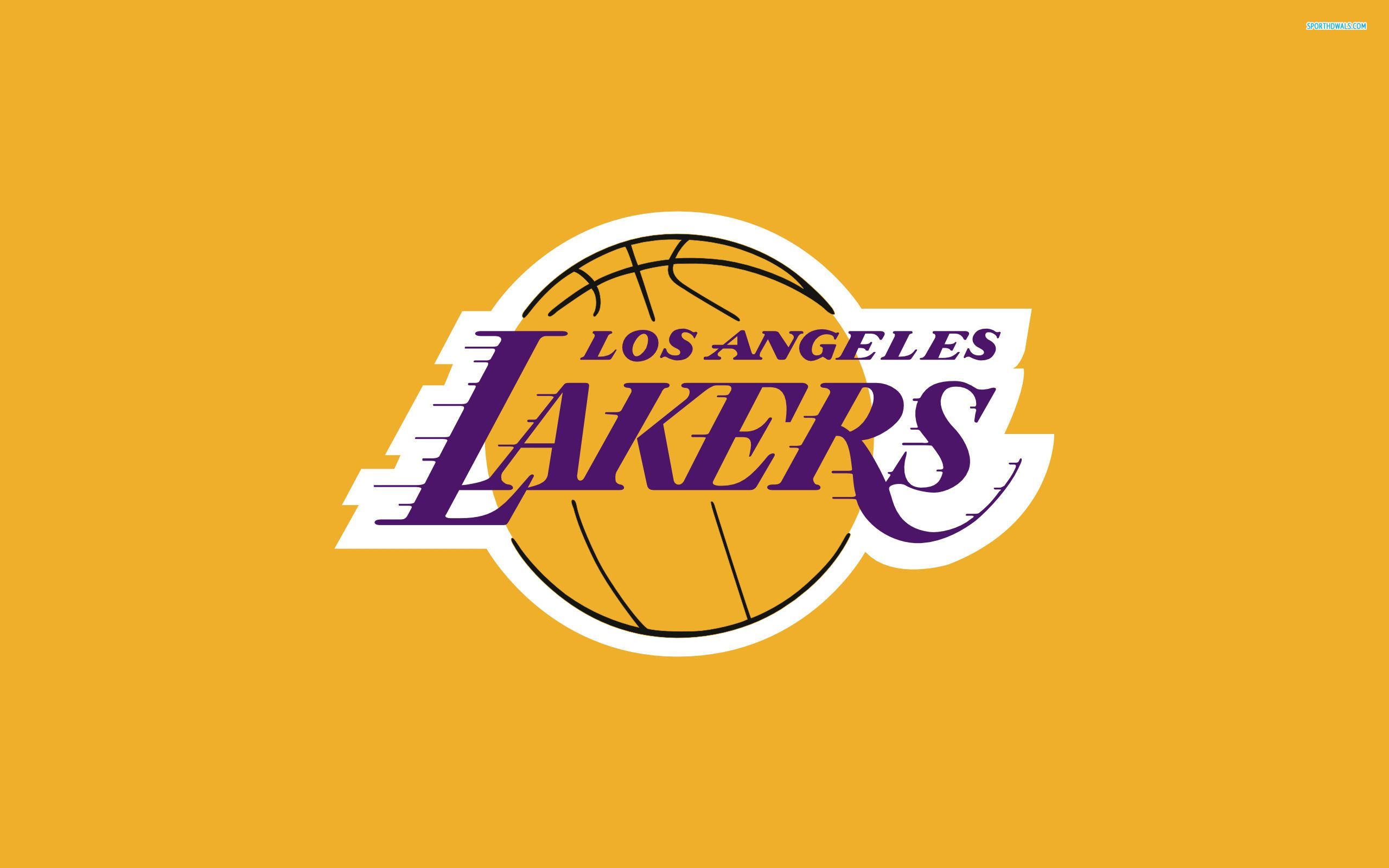 Lakers kết thúc nửa đầu mùa giải với thành tích 5-0, đứng thứ hai trên BXH.