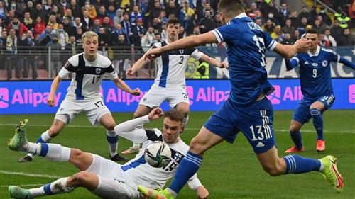 Slovakia đấu với bosnia