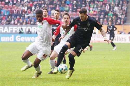 Stuttgart đấu với Augsburg